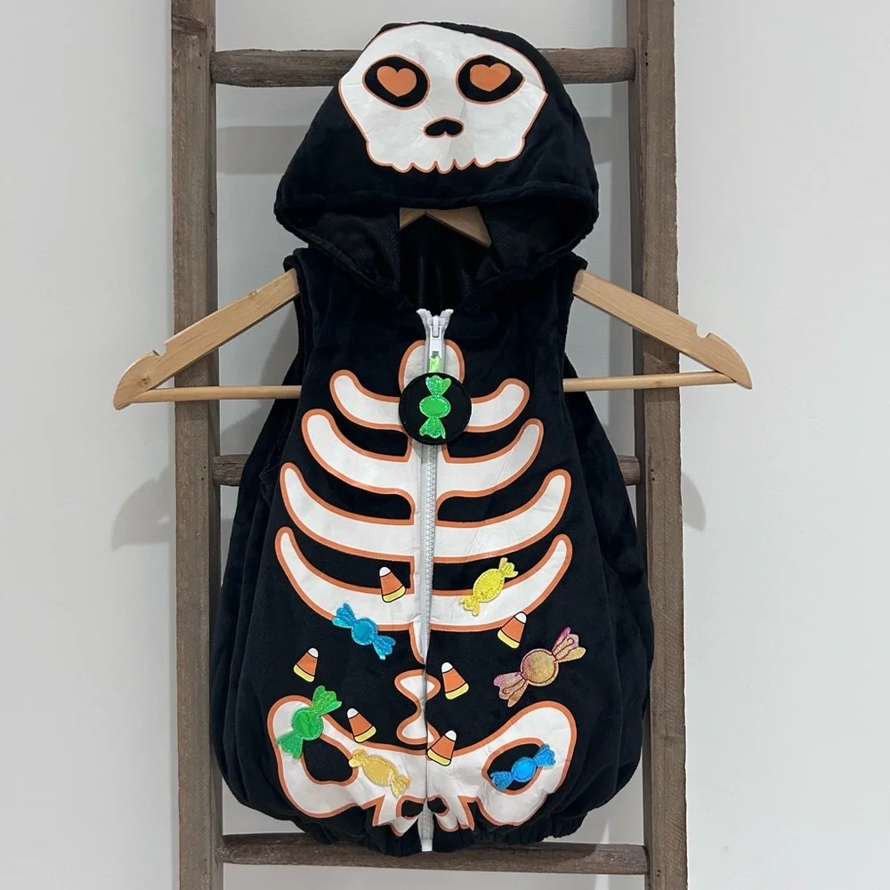 Hallow's Eve SKELETON/HALLOWEEN THEMED  COSTUME Size 18 Months Zip Up Padded